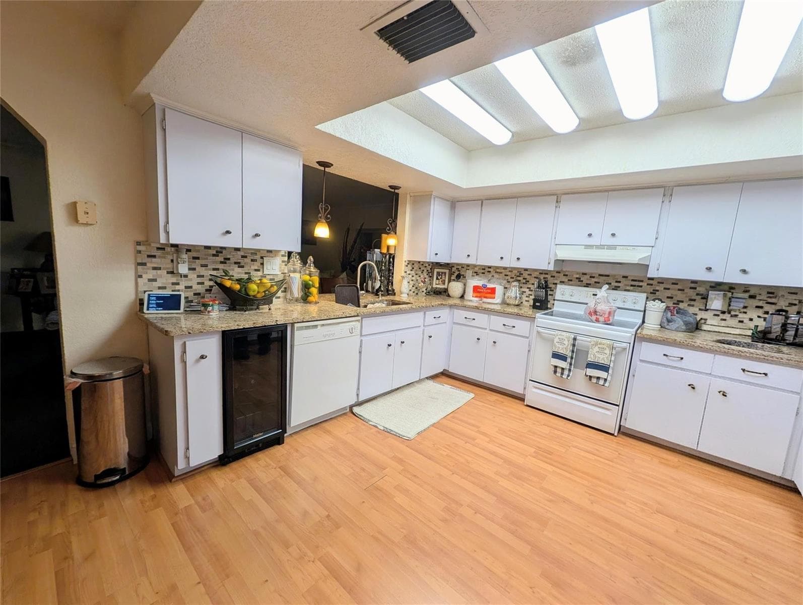 3651 NW 29th Street, Lauderdale Lakes, FL 33311 — zdjęcie 5