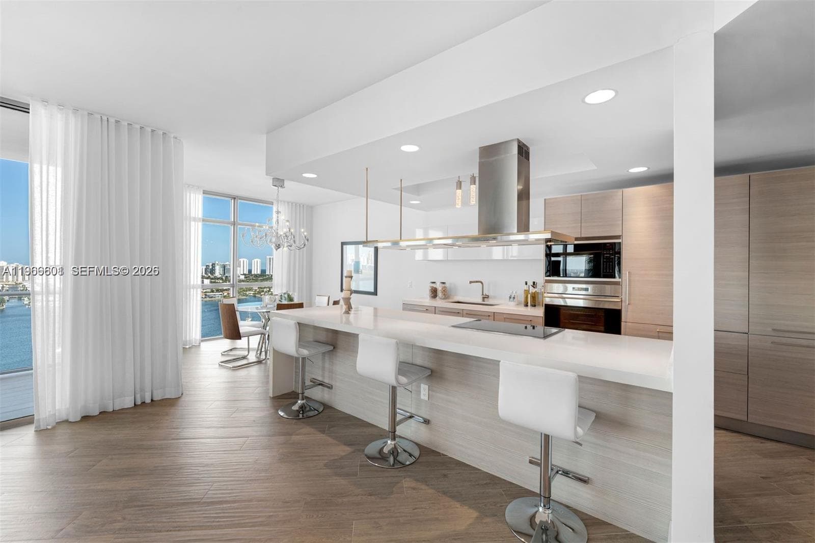 17301 Biscayne Blvd # 2110, North Miami Beach, FL 33160 — zdjęcie 4