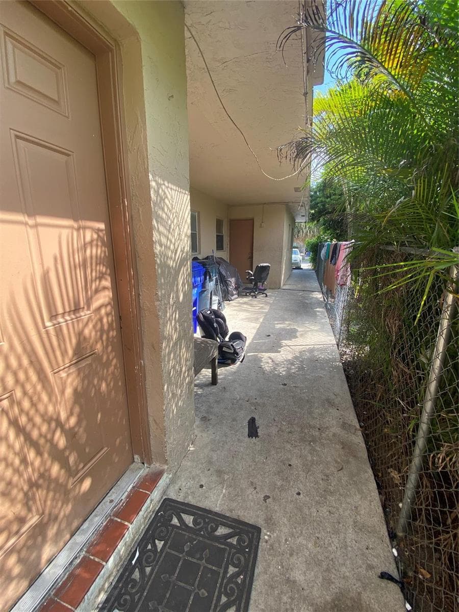 7961 SW 10th Court, North Lauderdale, FL 33068 — zdjęcie 3