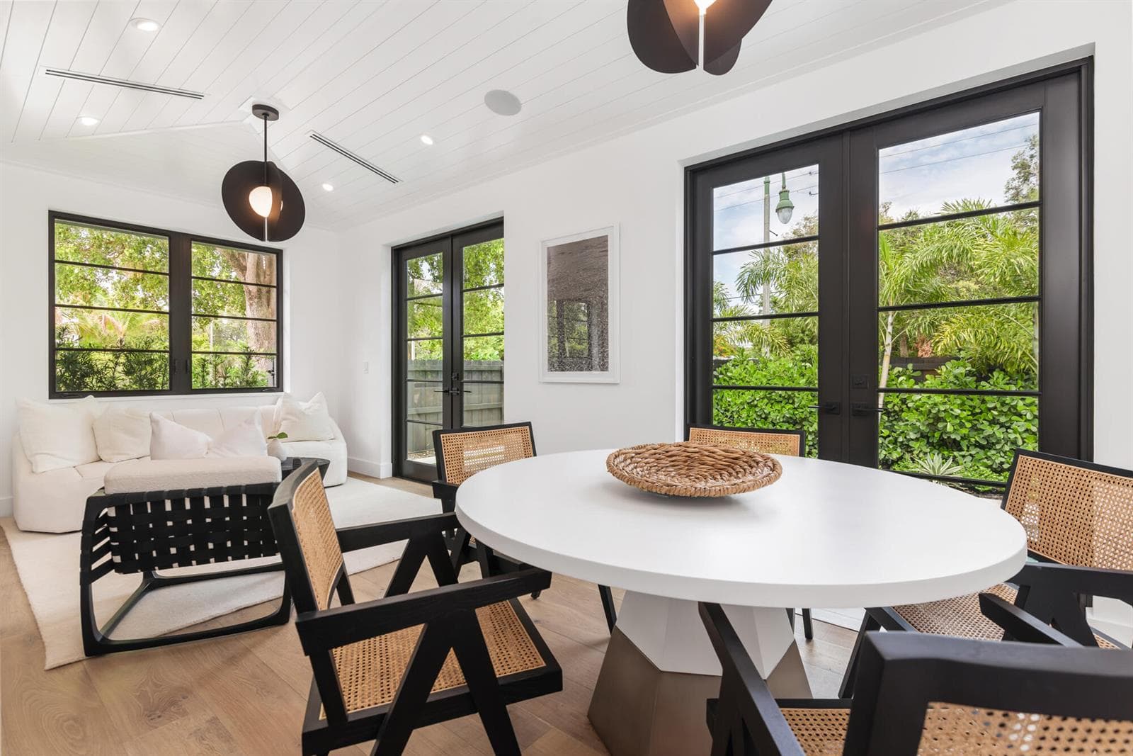 263 Alhambra Place, West Palm Beach, FL 33405 — zdjęcie 4