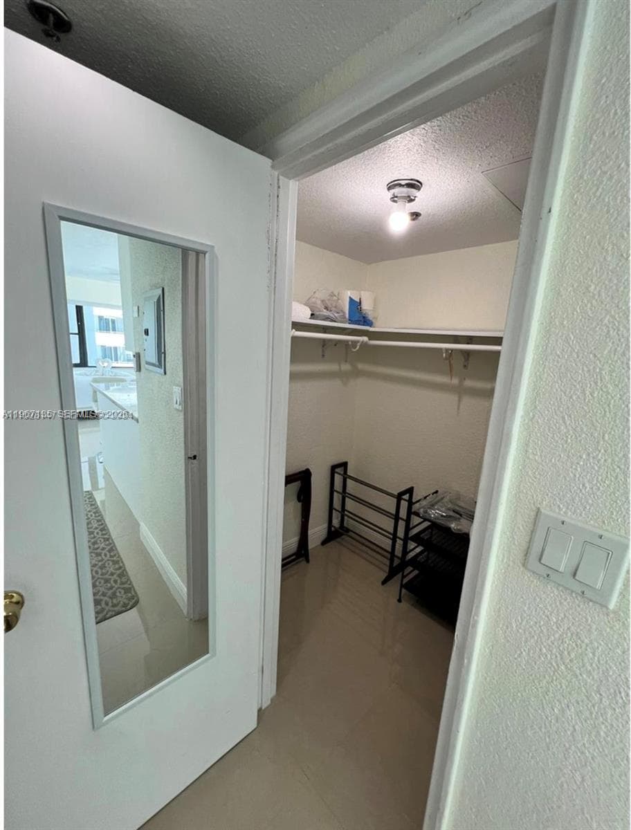 6345 Collins Ave # 908, Miami Beach, FL 33141 — zdjęcie 5