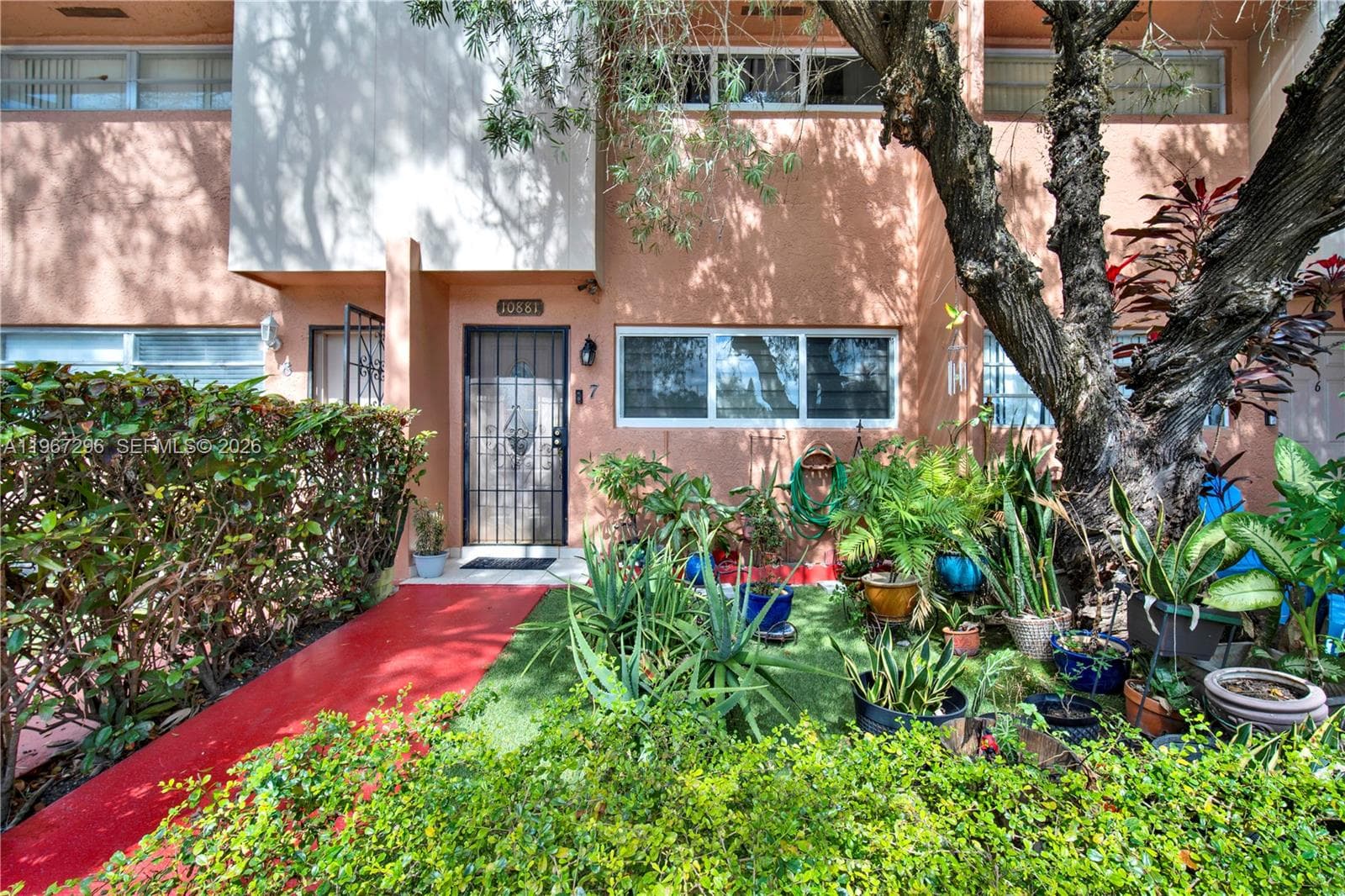 10881 SW 6th St # 7, Sweetwater, FL 33174
