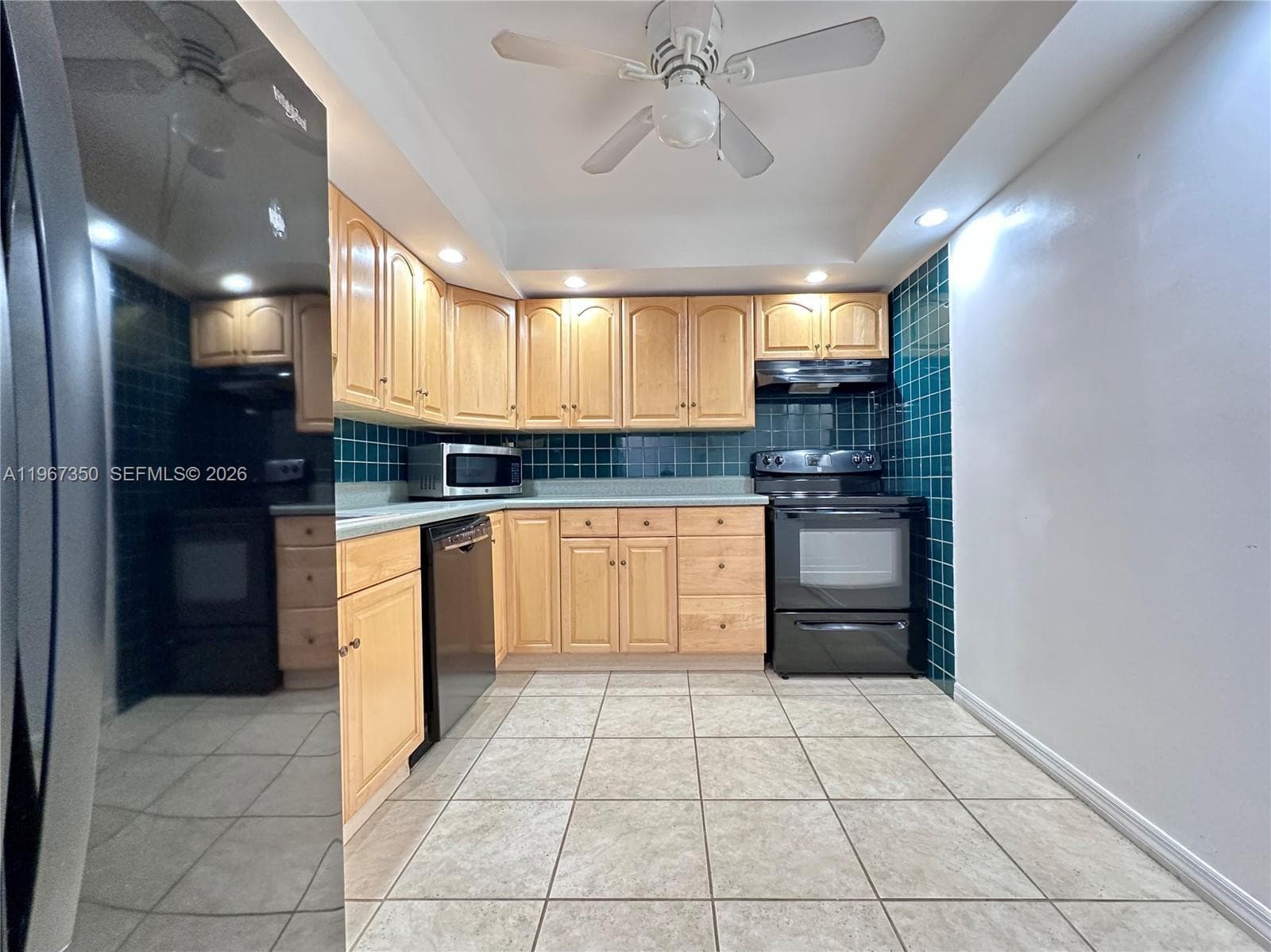 800 Parkview Dr # 1007, Hallandale Beach, FL 33009 — zdjęcie 4