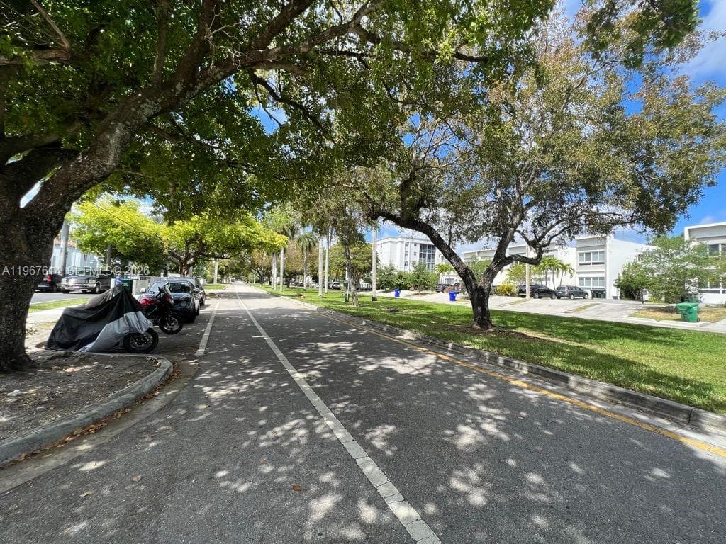 2430 NE 135th St # 105, North Miami, FL 33181 — zdjęcie 3