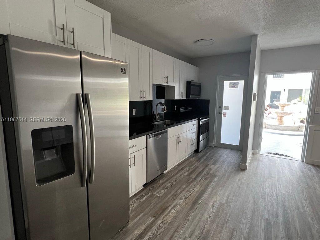 2430 NE 135th St # 105, North Miami, FL 33181 — zdjęcie 4