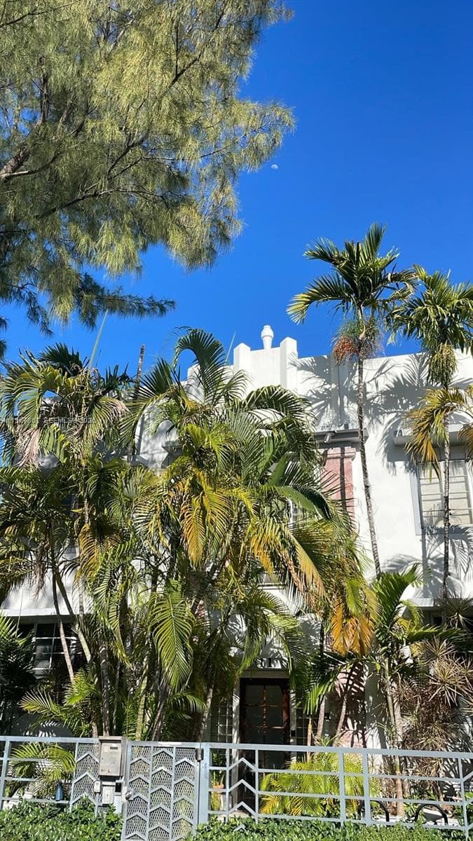 1611 Euclid Ave # 3, Miami Beach, FL 33139