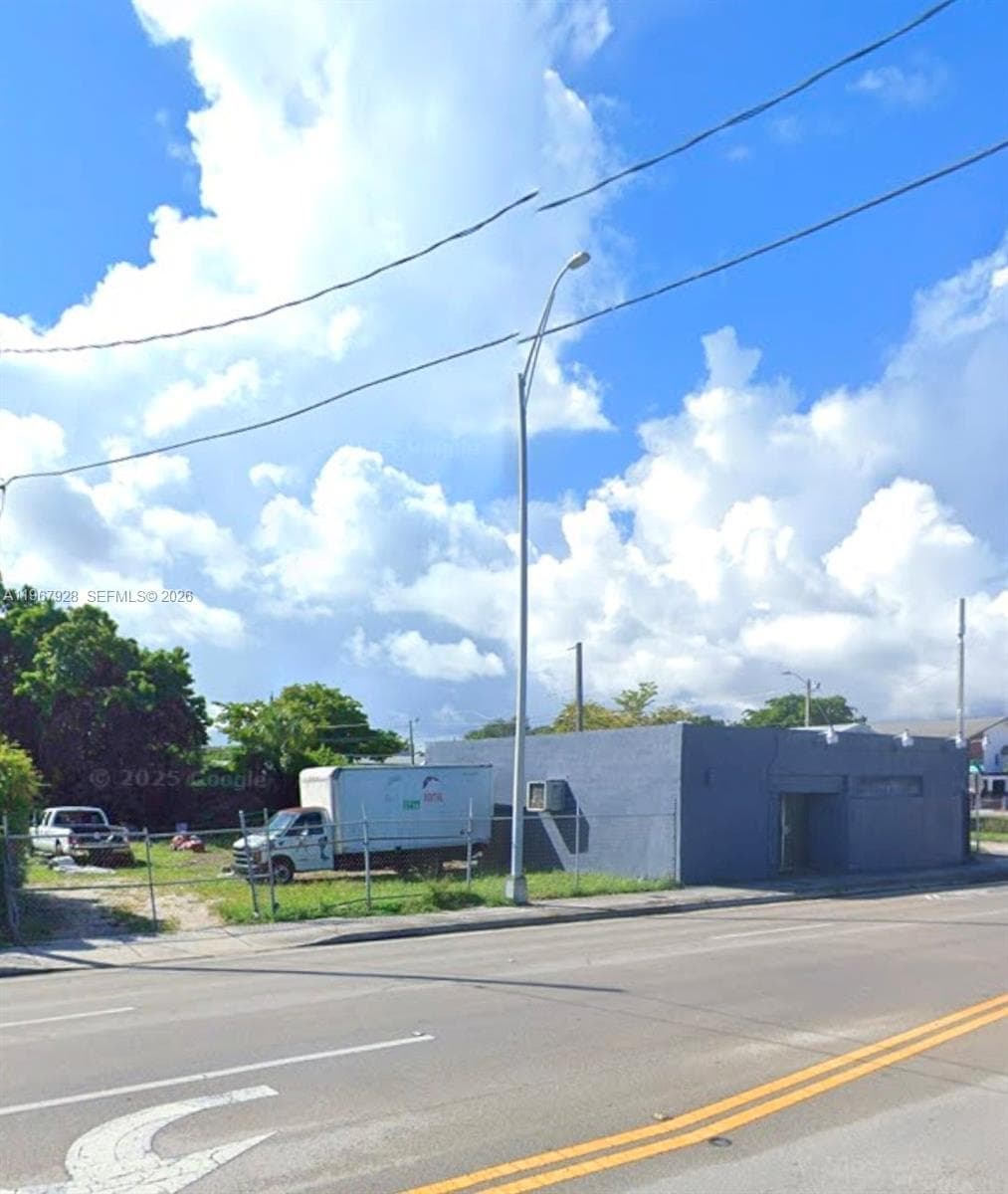 1222 NW 59th St, Miami, FL 33142 — zdjęcie 2
