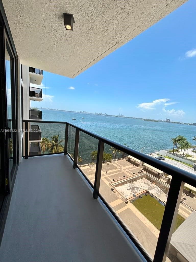 600 NE 36th St # 820, Miami, FL 33137 — zdjęcie 2