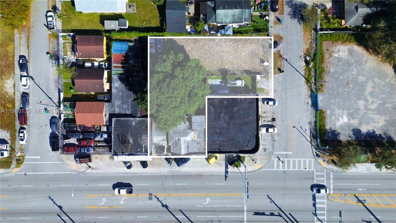 1067 NW 79th St, Miami, FL 33150 — zdjęcie 2