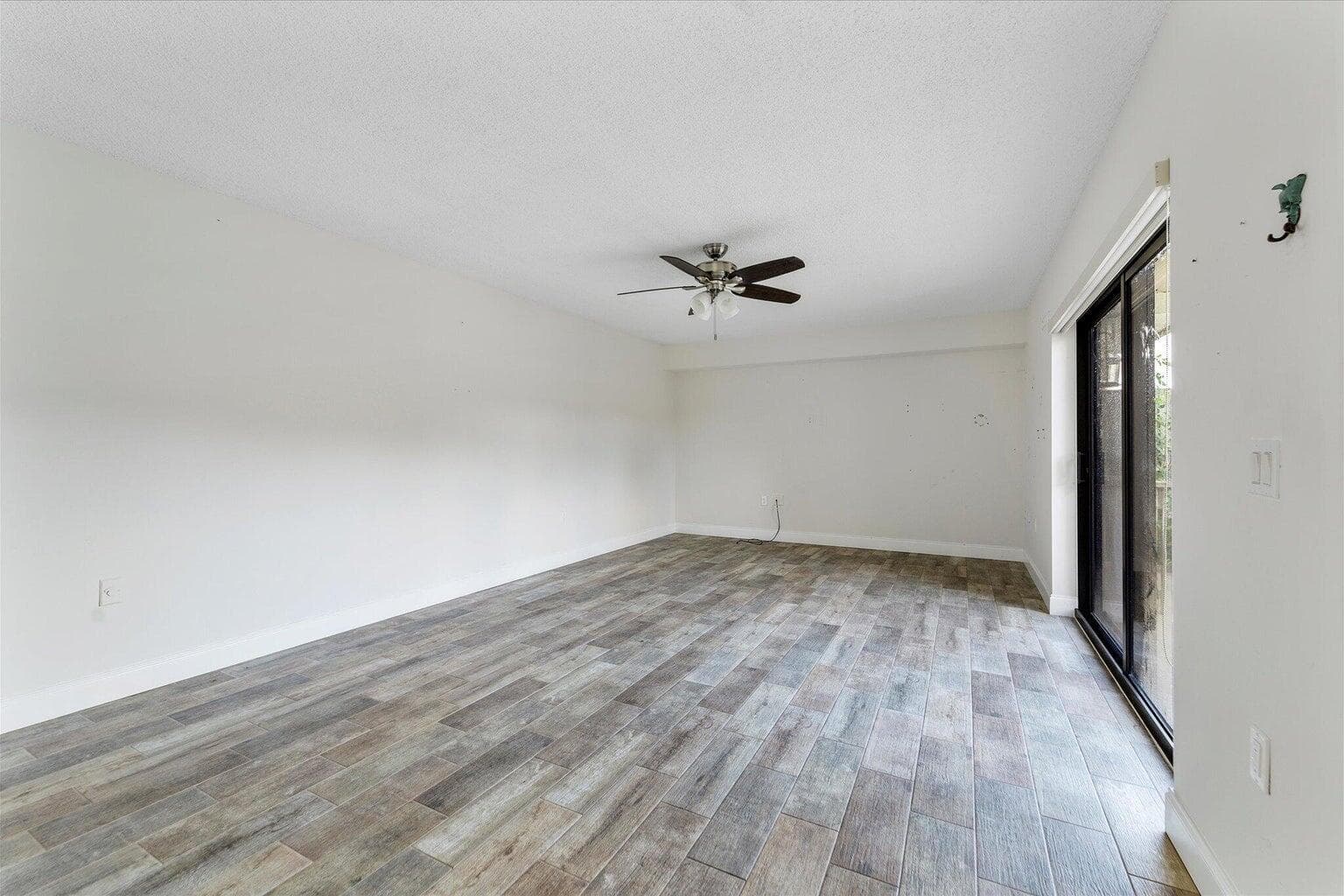 557 Green Springs Place, West Palm Beach, FL 33409 — zdjęcie 2