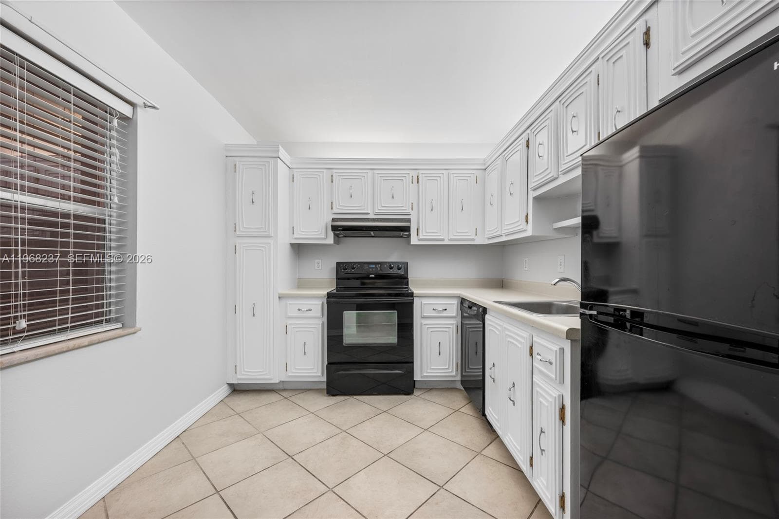 2861 Somerset Dr # 104, Lauderdale Lakes, FL 33311 — zdjęcie 2