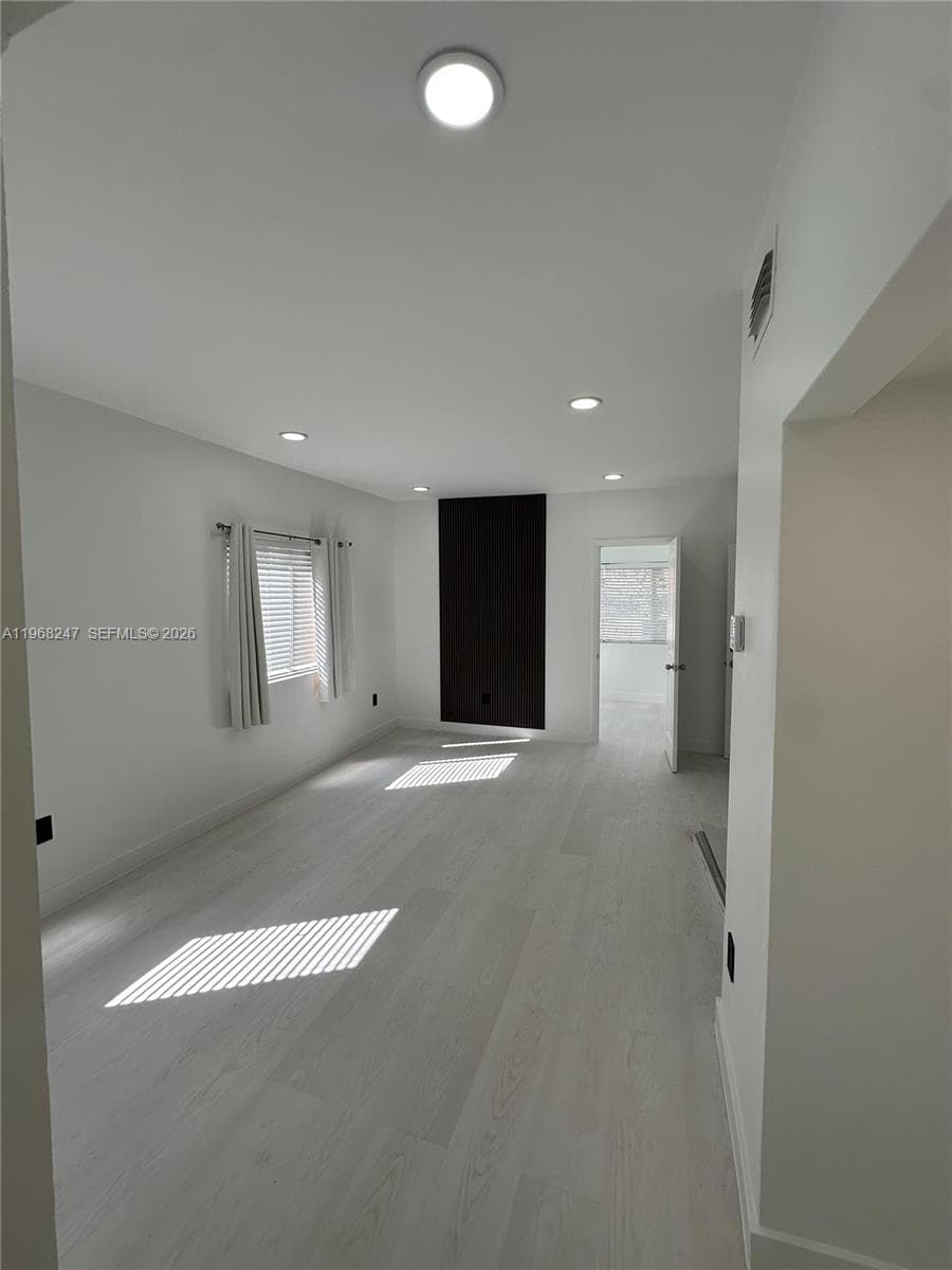 109 NW 6th Ave # 5, Miami, FL 33128 — zdjęcie 2