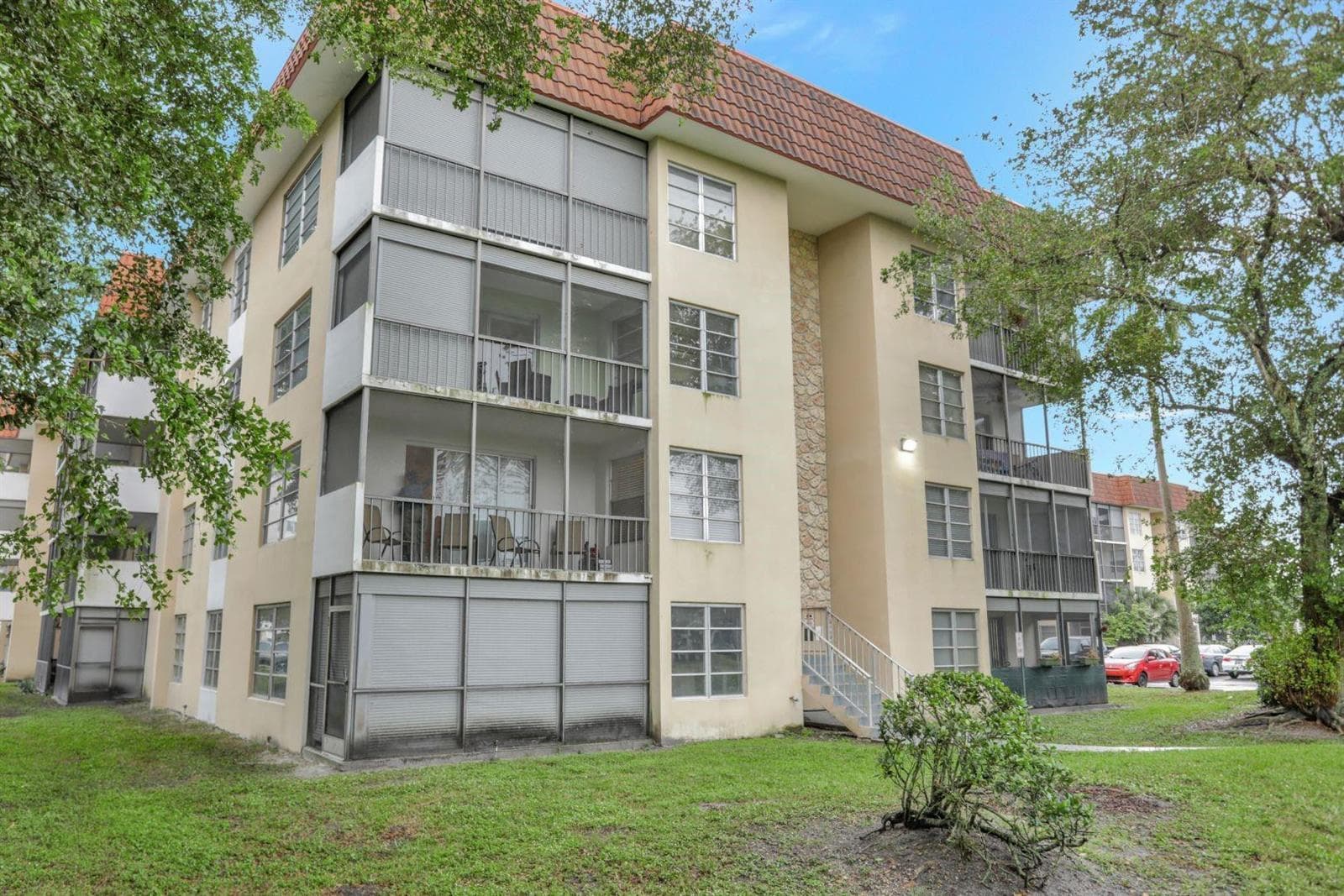 4168 Inverrary Drive # 102, Lauderhill, FL 33319 — zdjęcie 2