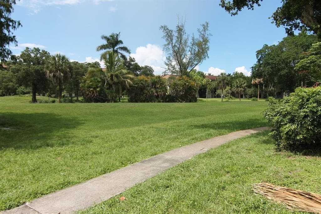 4168 Inverrary Drive # 102, Lauderhill, FL 33319 — zdjęcie 3