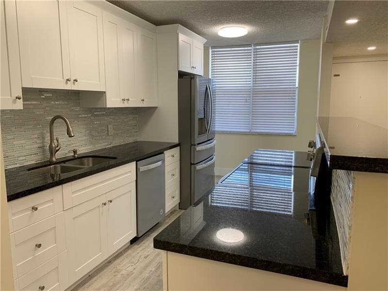 250 Jacaranda Drive # 203, Plantation, FL 33324 — zdjęcie 2