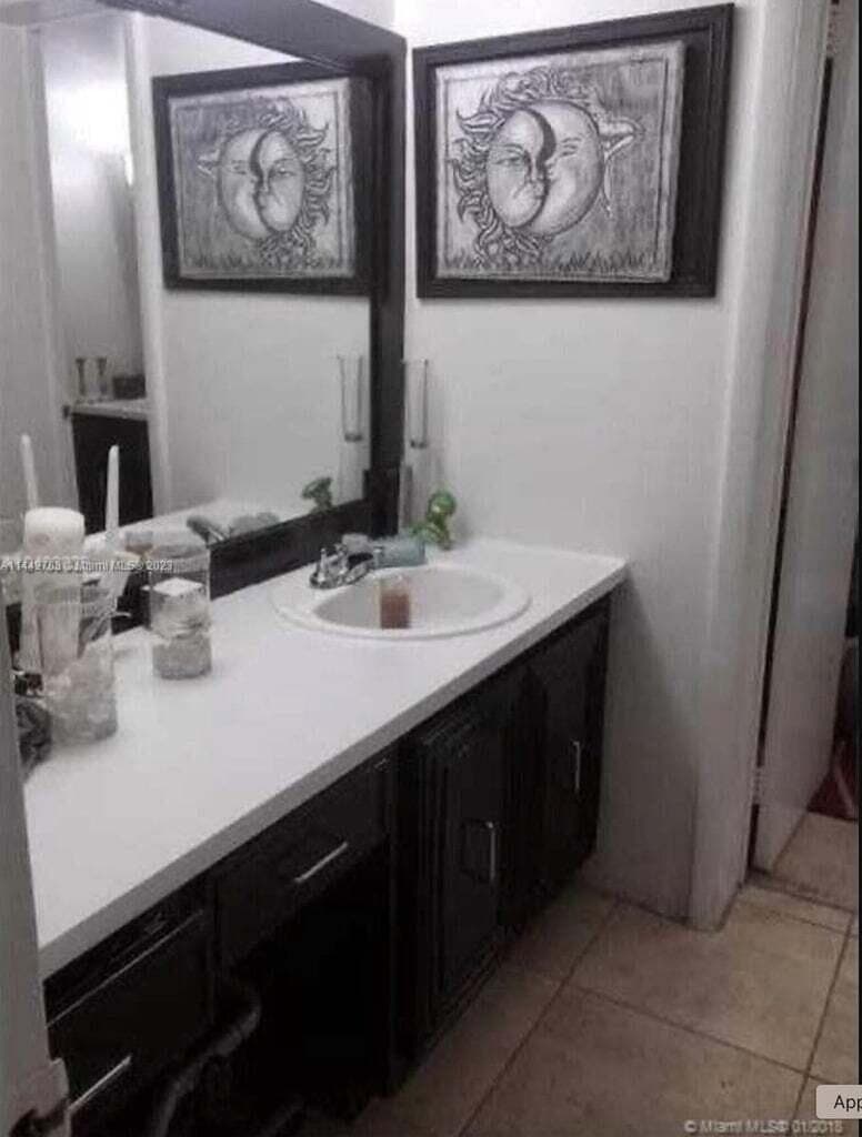484 NW 165th St Road # A-211, Miami, FL 33169 — zdjęcie 4