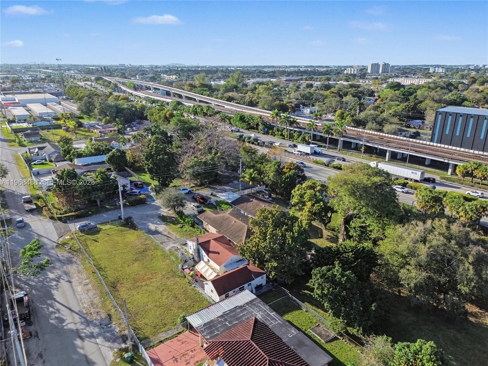 3801 NW 23rd Ave, Miami, FL 33142 — zdjęcie 3