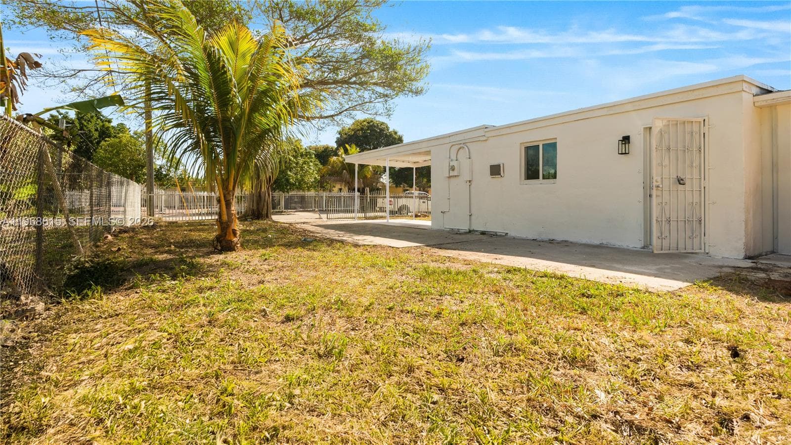 1735 NW 126th St, Miami, FL 33167 — zdjęcie 4