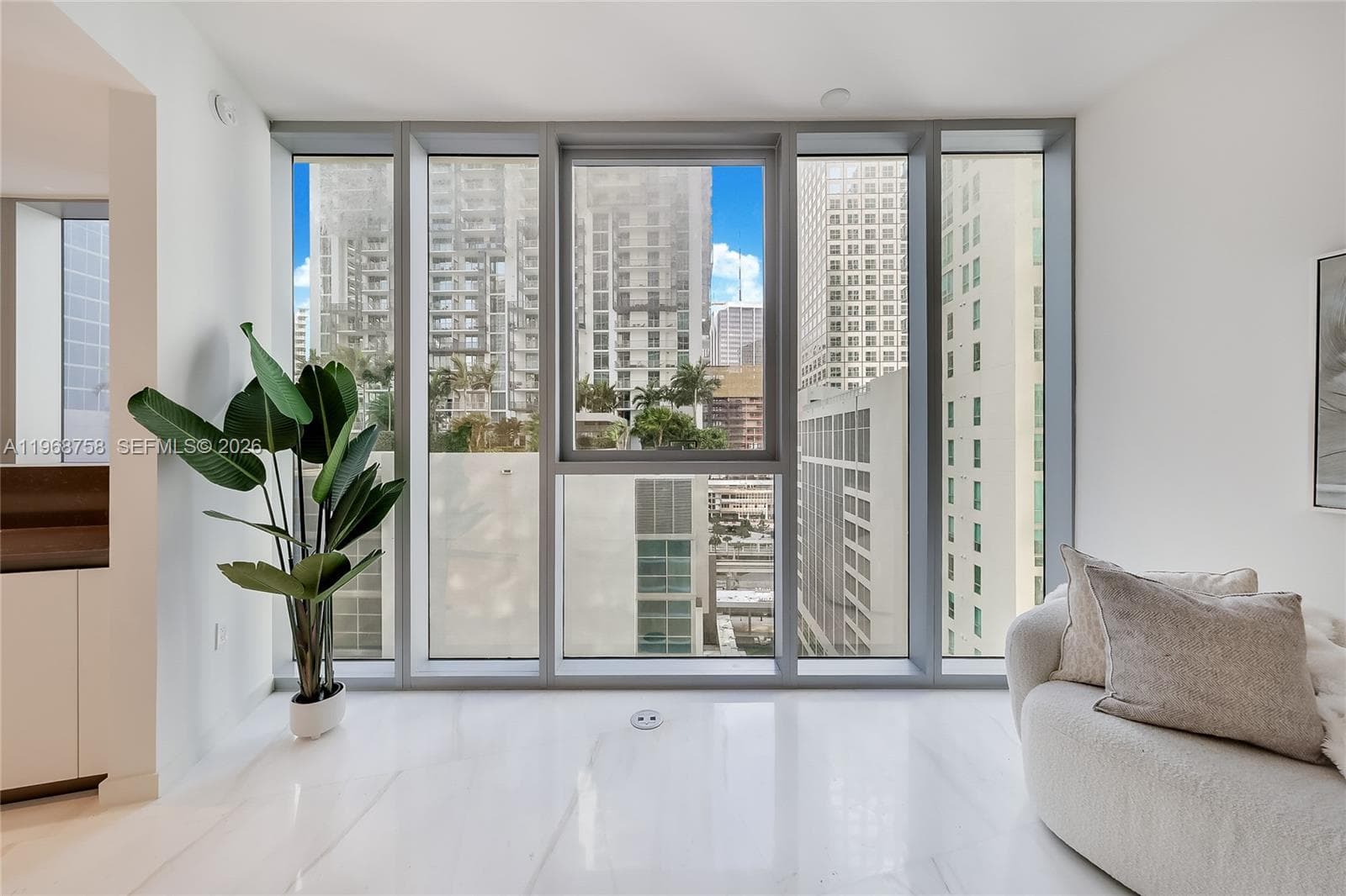 300 Biscayne Boulevard Way # 1105C, Miami, FL 33131 — zdjęcie 5