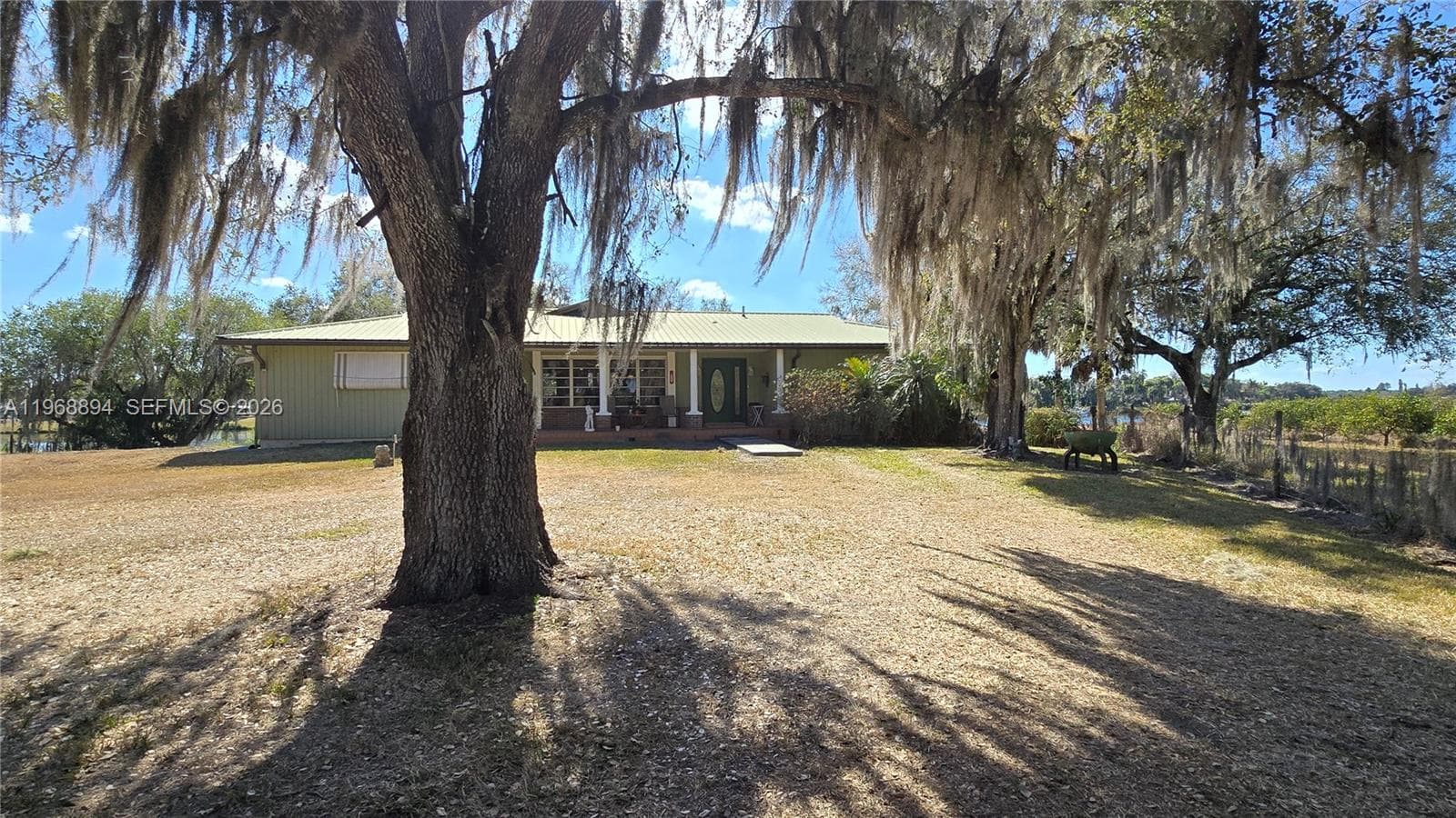 1209 County Rd 78, La Belle, FL 33935