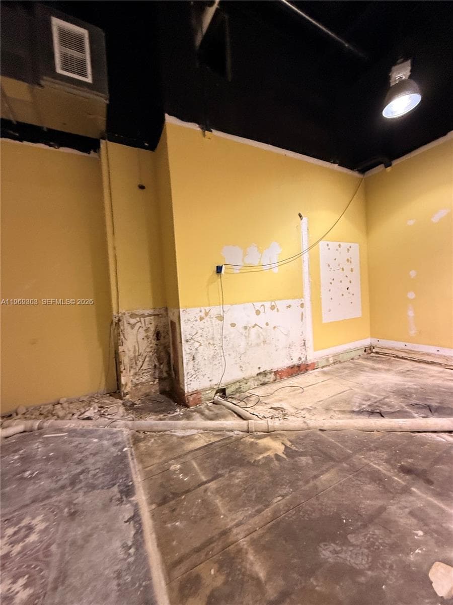 28 W Flagler St # 102, Miami, FL 33130 — zdjęcie 5
