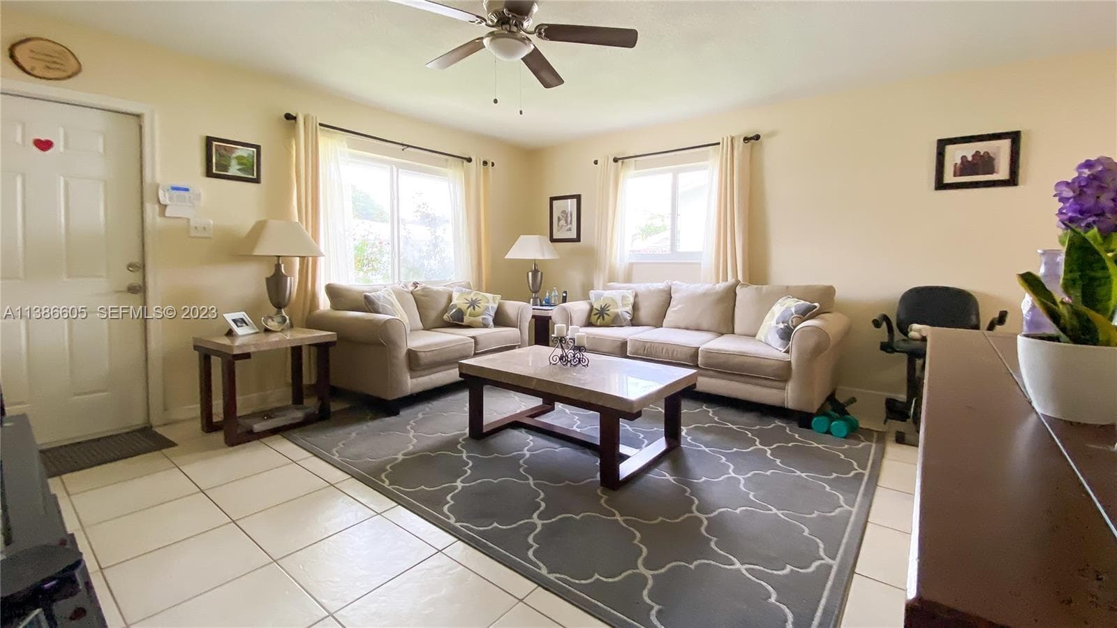 7106 NW 73rd Avenue, Tamarac, FL 33321 — zdjęcie 2