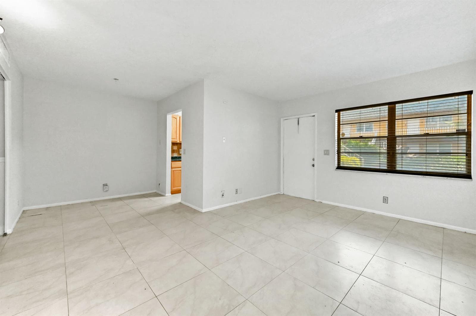 240 Croton Avenue # 102, Lantana, FL 33462 — zdjęcie 4