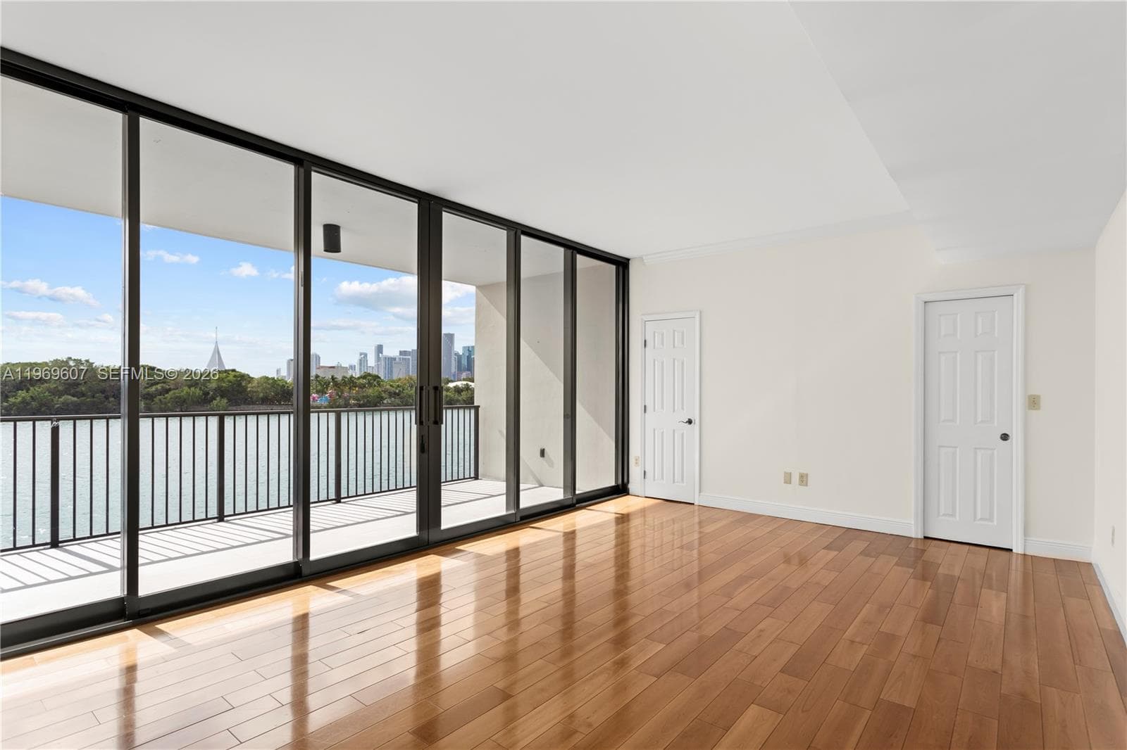 1000 Venetian Way # 301, Miami, FL 33139 — zdjęcie 5