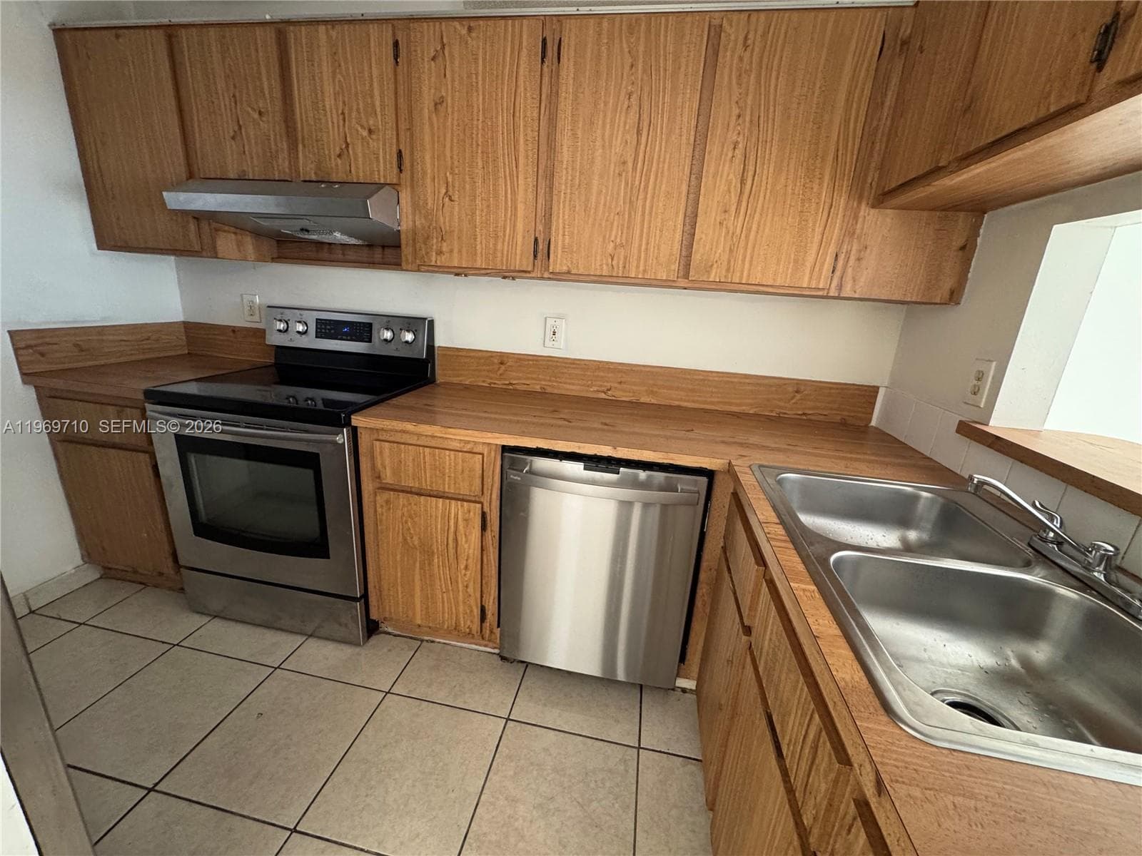 1024 Twin Lakes Dr # 21-F, Coral Springs, FL 33071