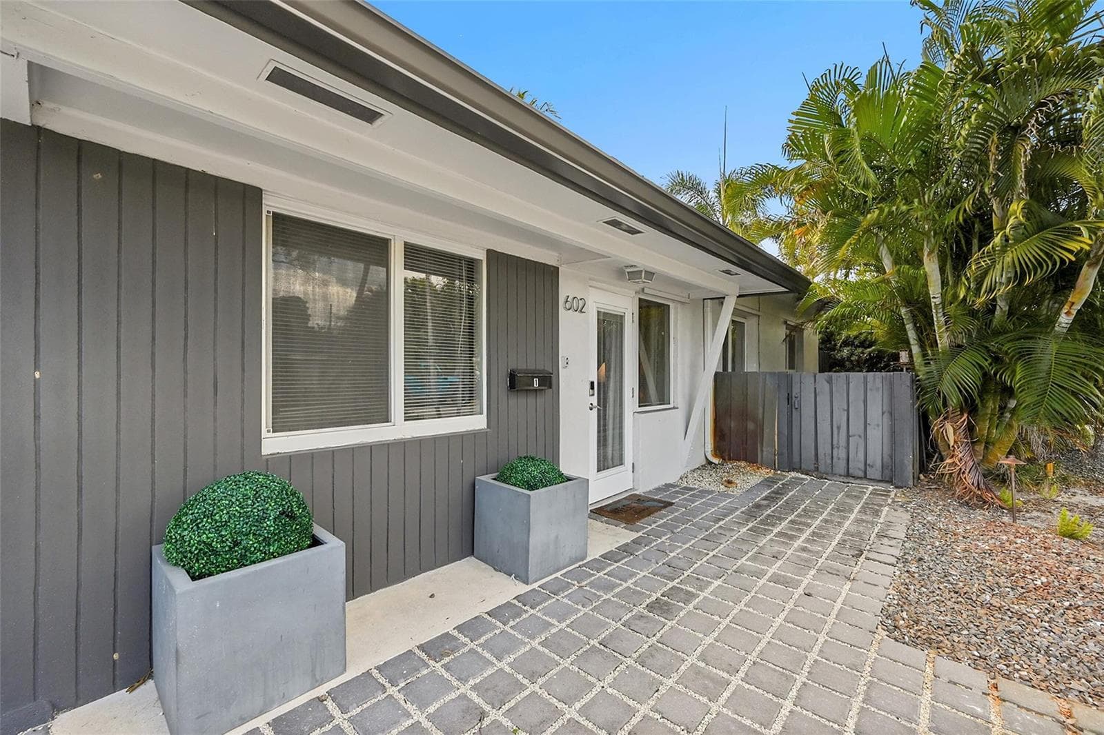 602 NE 27th Street # #1-2, Fort Lauderdale, FL 33334 — zdjęcie 2