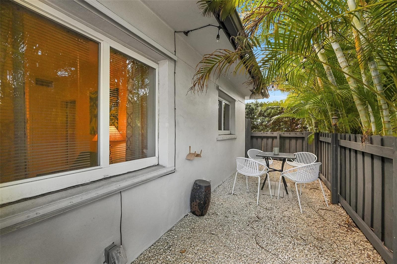 602 NE 27th Street # #1-2, Fort Lauderdale, FL 33334 — zdjęcie 3