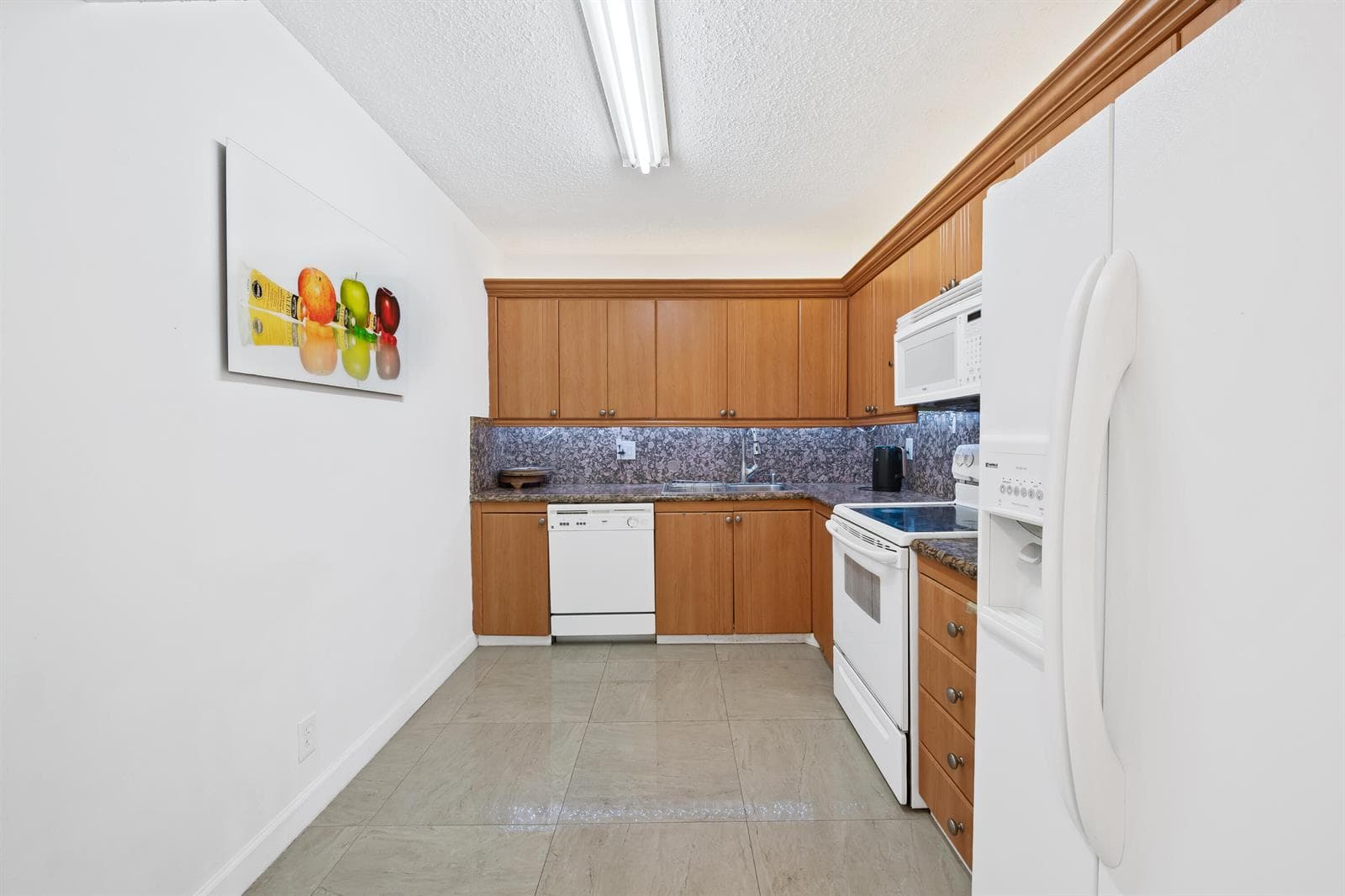 2500 Parkview Drive # 615, Hallandale Beach, FL 33009 — zdjęcie 5