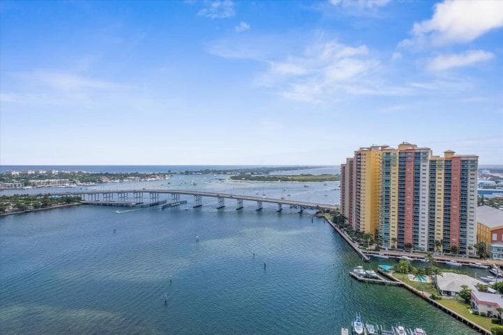 2650 Lake Shore Drive # 1004, Riviera Beach, FL 33404 — zdjęcie 3