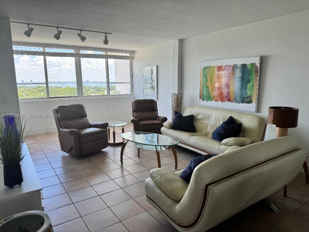 5005 Collins Ave # 1404, Miami Beach, FL 33140 — zdjęcie 2