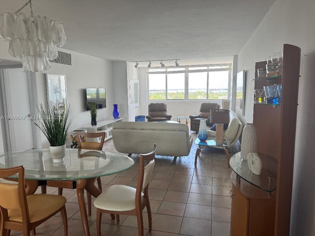 5005 Collins Ave # 1404, Miami Beach, FL 33140 — zdjęcie 3