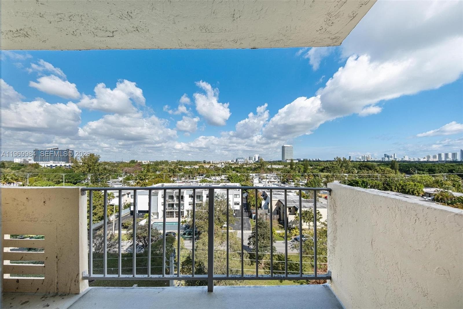 2350 NE 135th St # 811, North Miami, FL 33181 — zdjęcie 5