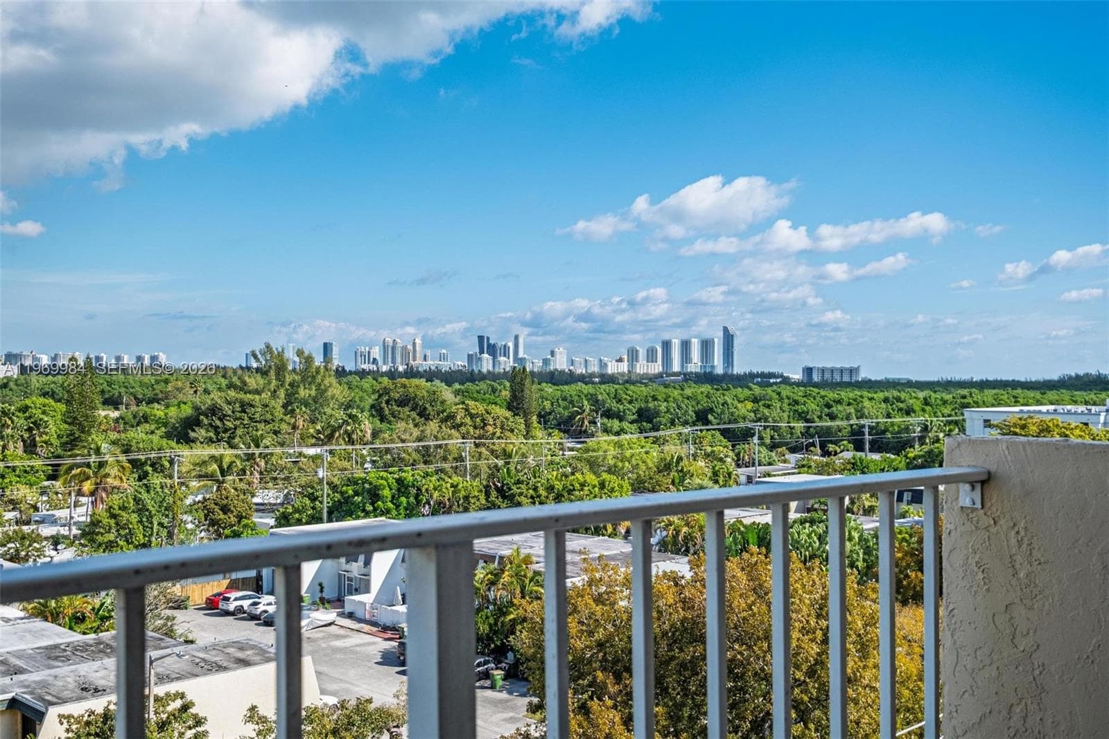 2350 NE 135th St # 811, North Miami, FL 33181 — zdjęcie 4