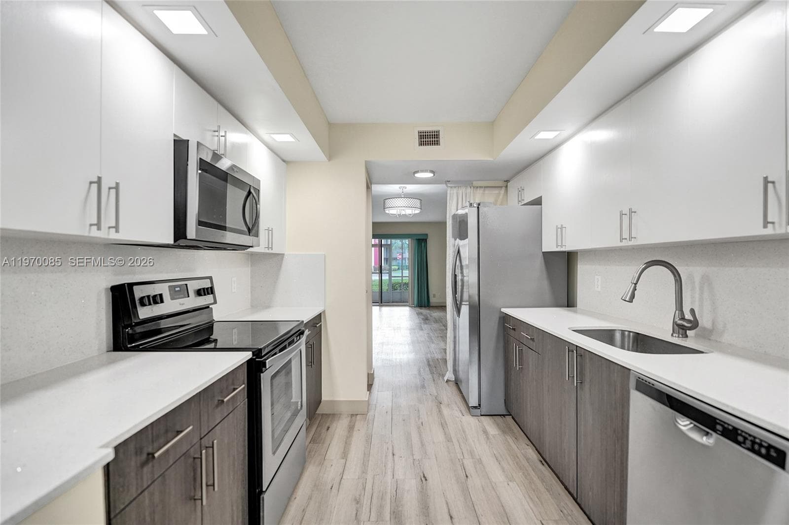 12750 SW 4th Ct # 111J, Pembroke Pines, FL 33027