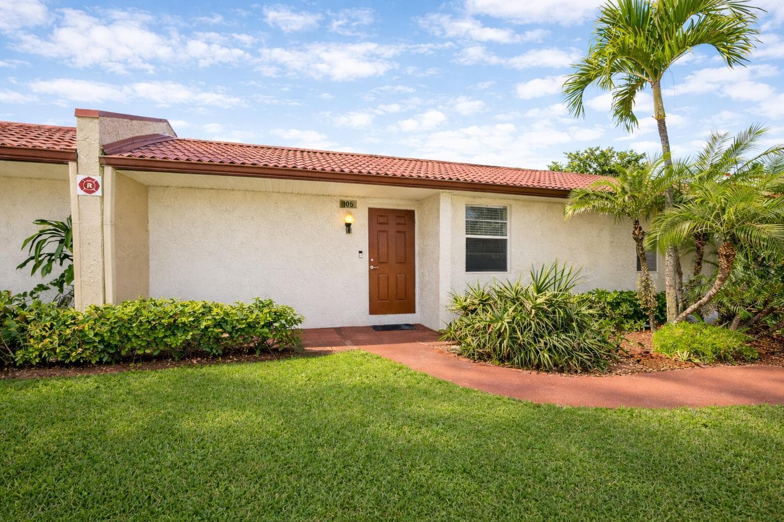 105 Lake Irene Drive, West Palm Beach, FL 33411 — zdjęcie 2