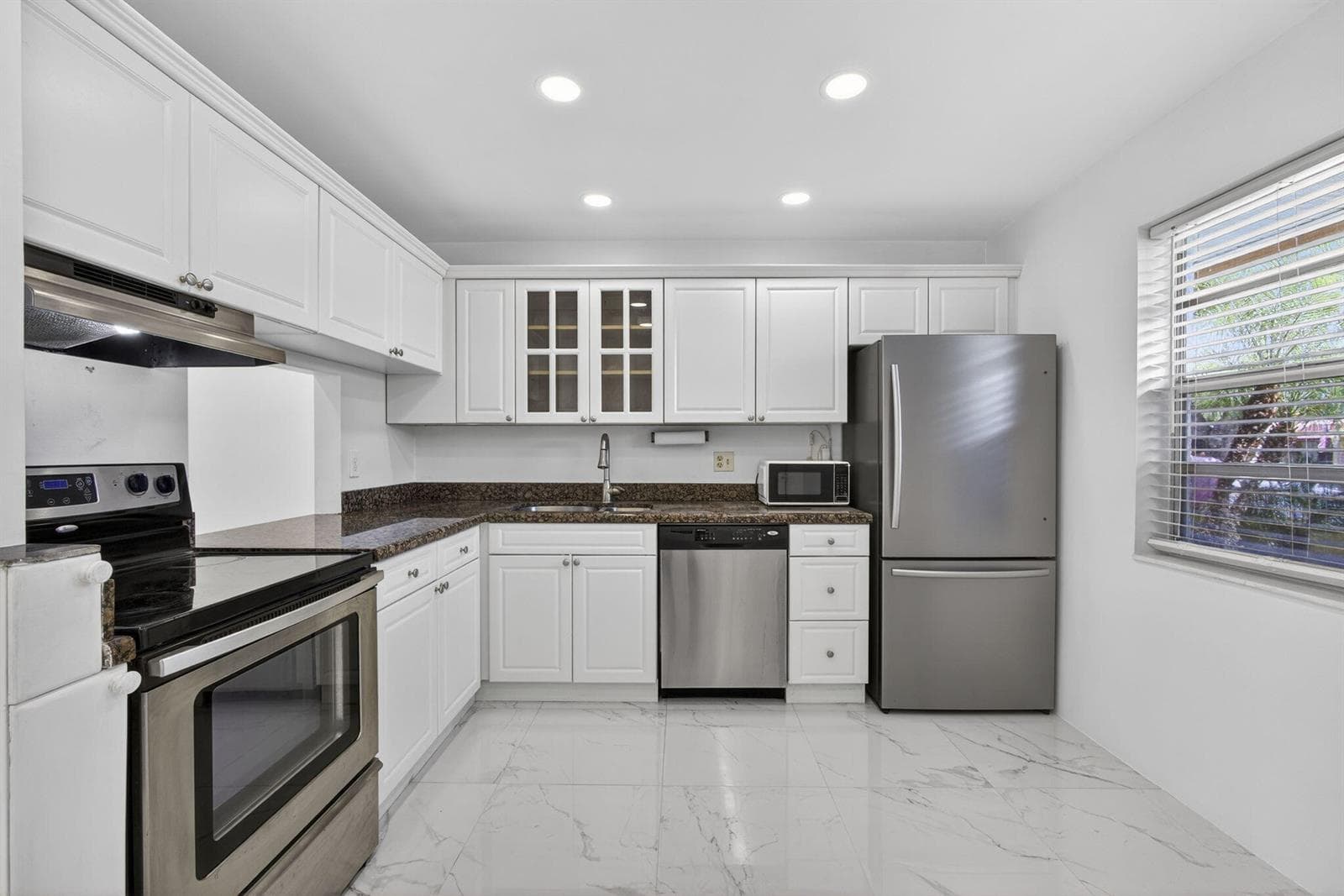 105 Lake Irene Drive, West Palm Beach, FL 33411 — zdjęcie 4