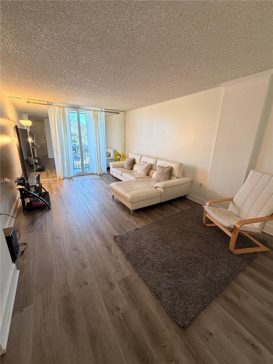 16851 NE 23RD AVE # B304, North Miami Beach, FL 33160 — zdjęcie 4