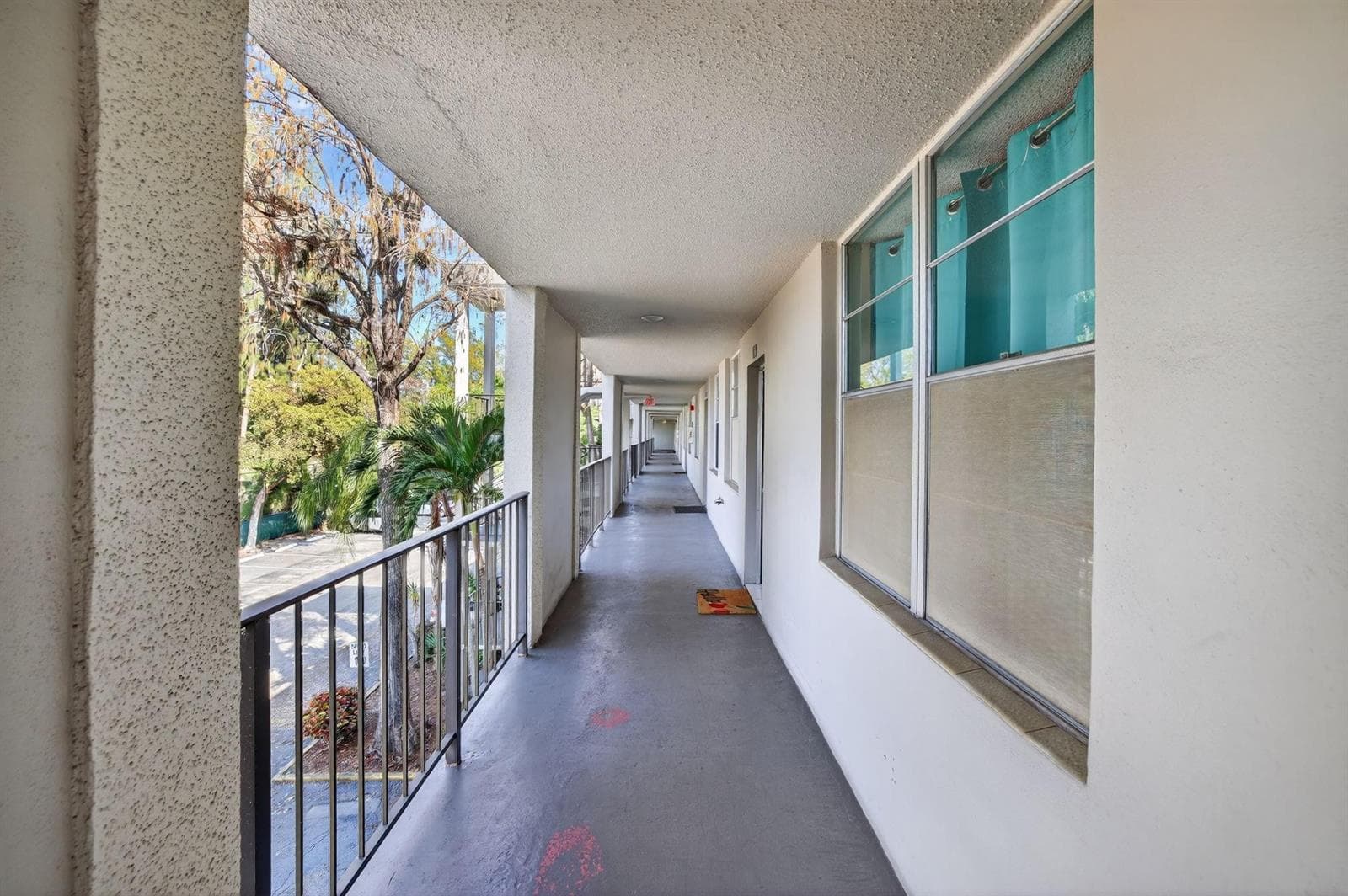 4898 NW 29th Court # 315, Lauderdale Lakes, FL 33313 — zdjęcie 5