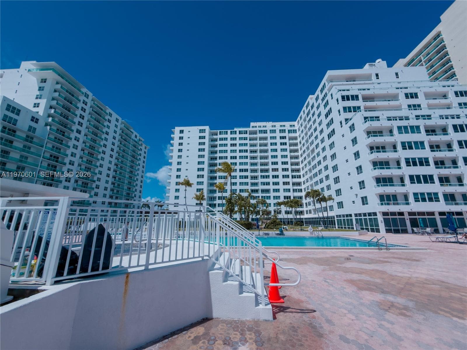 5005 Collins Ave # 825, Miami Beach, FL 33140