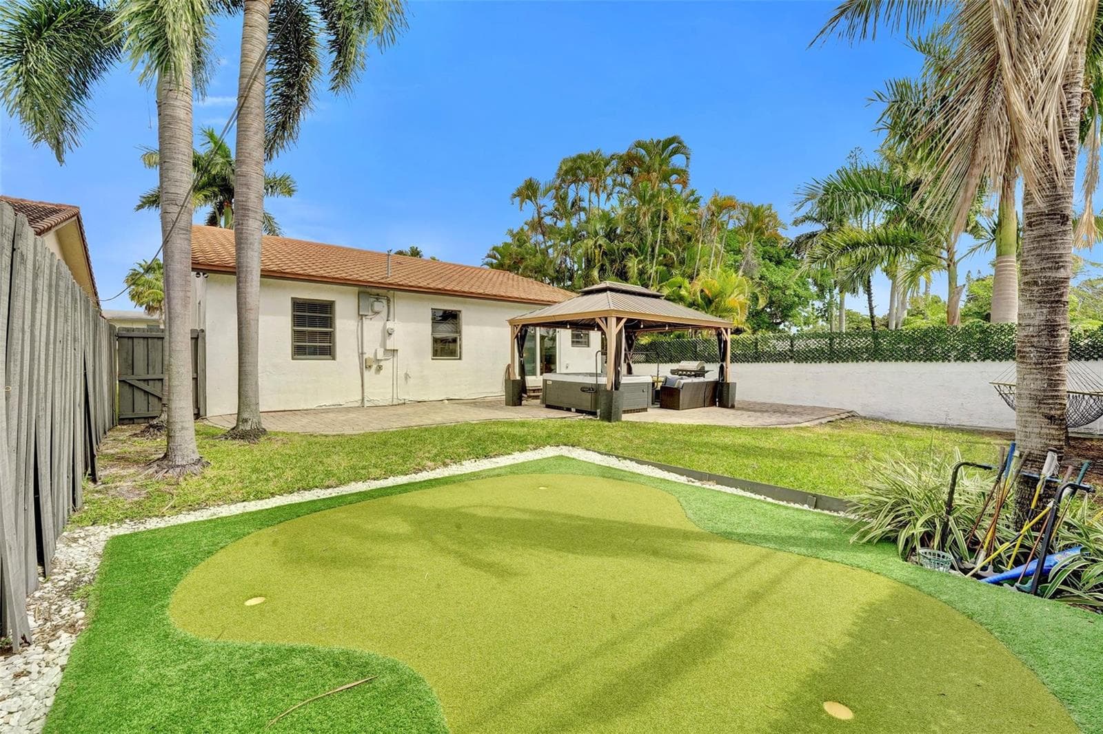 210 SE Park Street, Dania Beach, FL 33004 — zdjęcie 3