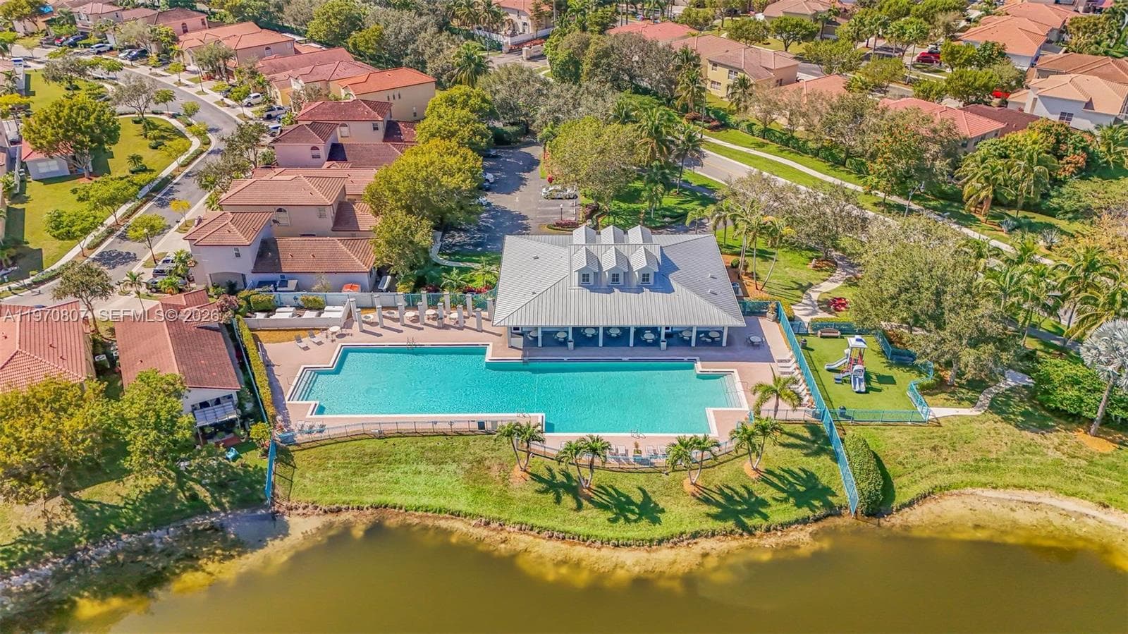3736 NE 9 CT, Homestead, FL 33033 — zdjęcie 2