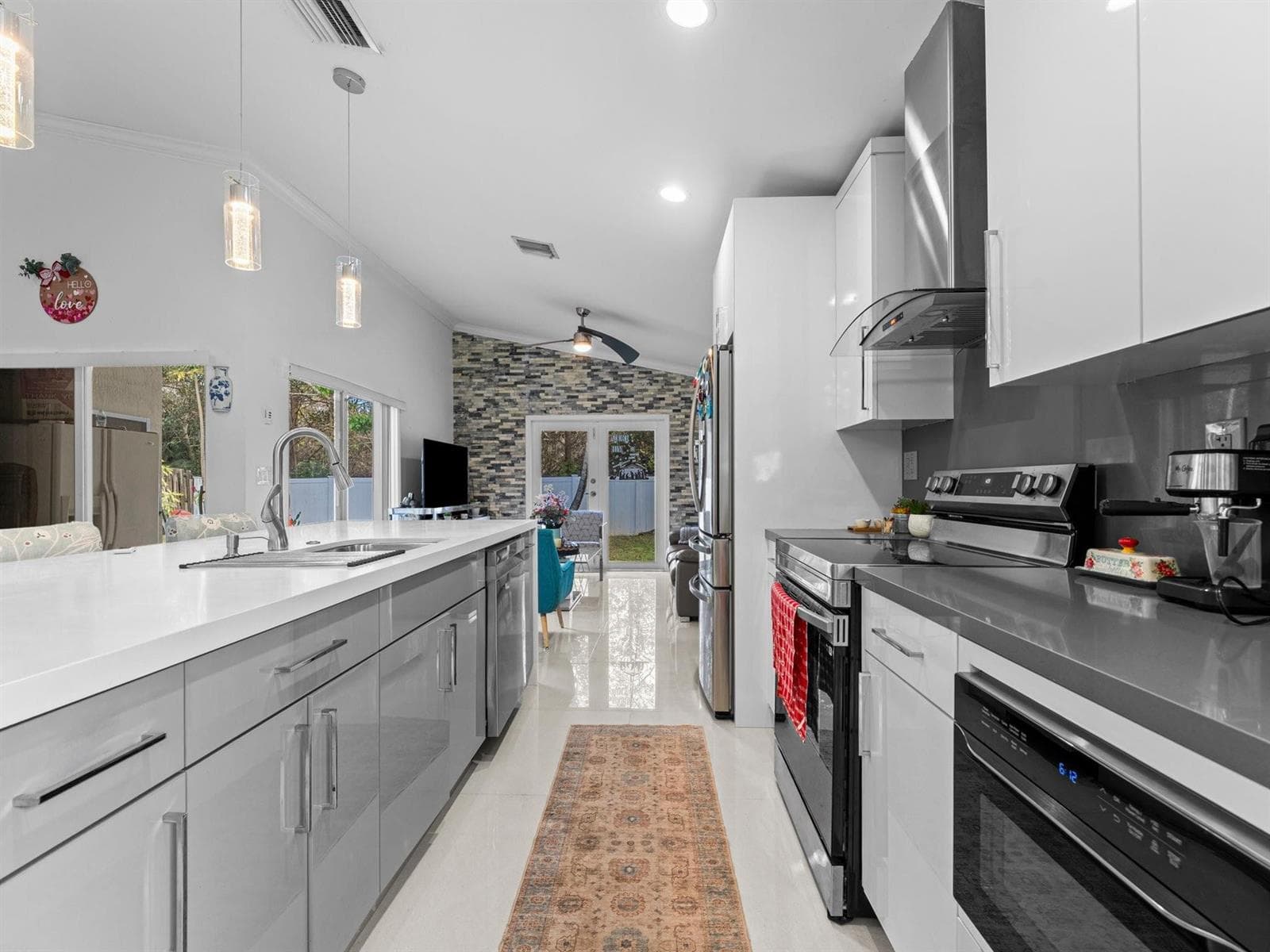 181 SW 203rd Avenue, Pembroke Pines, FL 33029 — zdjęcie 4
