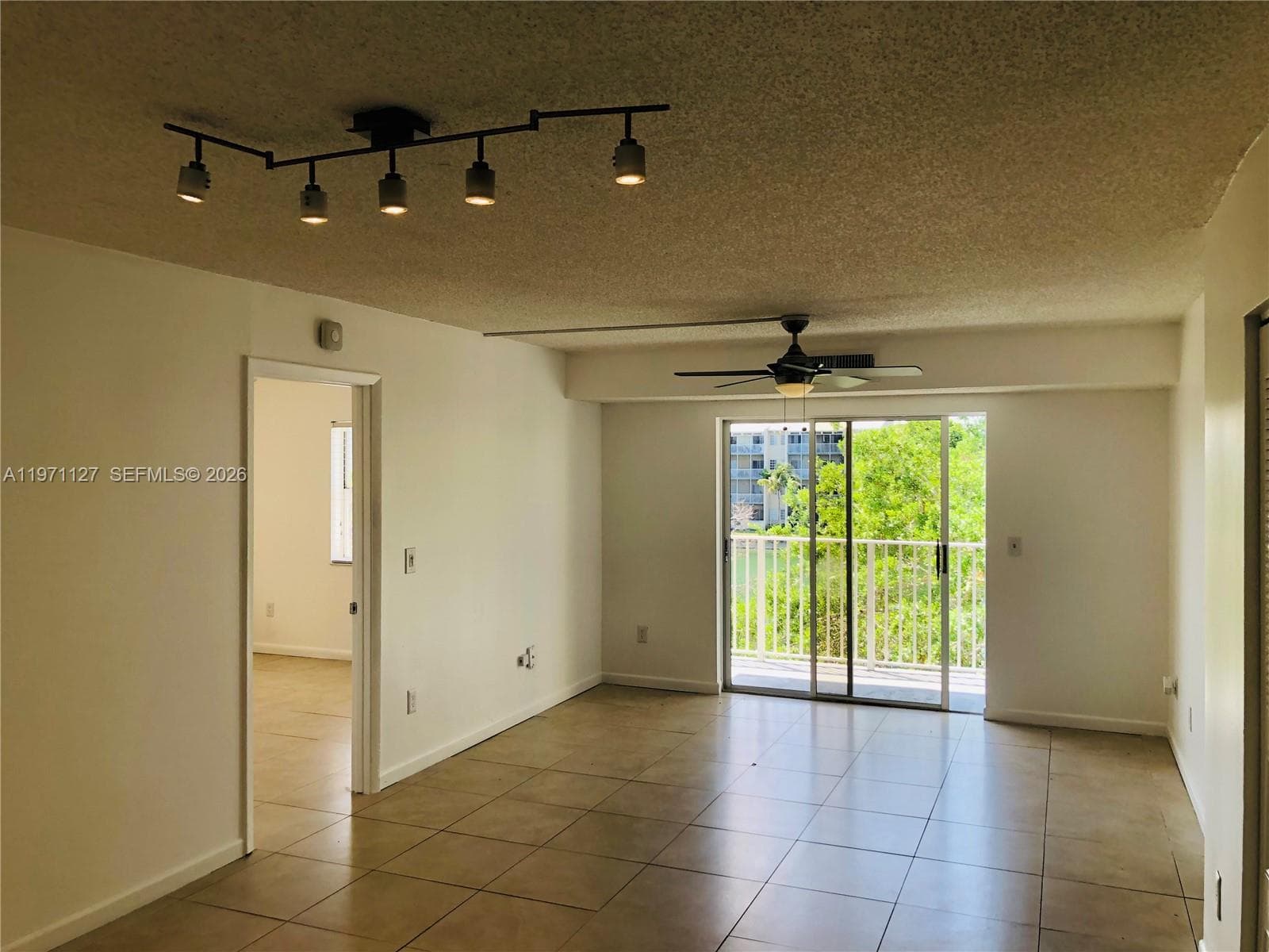 8260 SW 210th St # 210, Cutler Bay, FL 33189