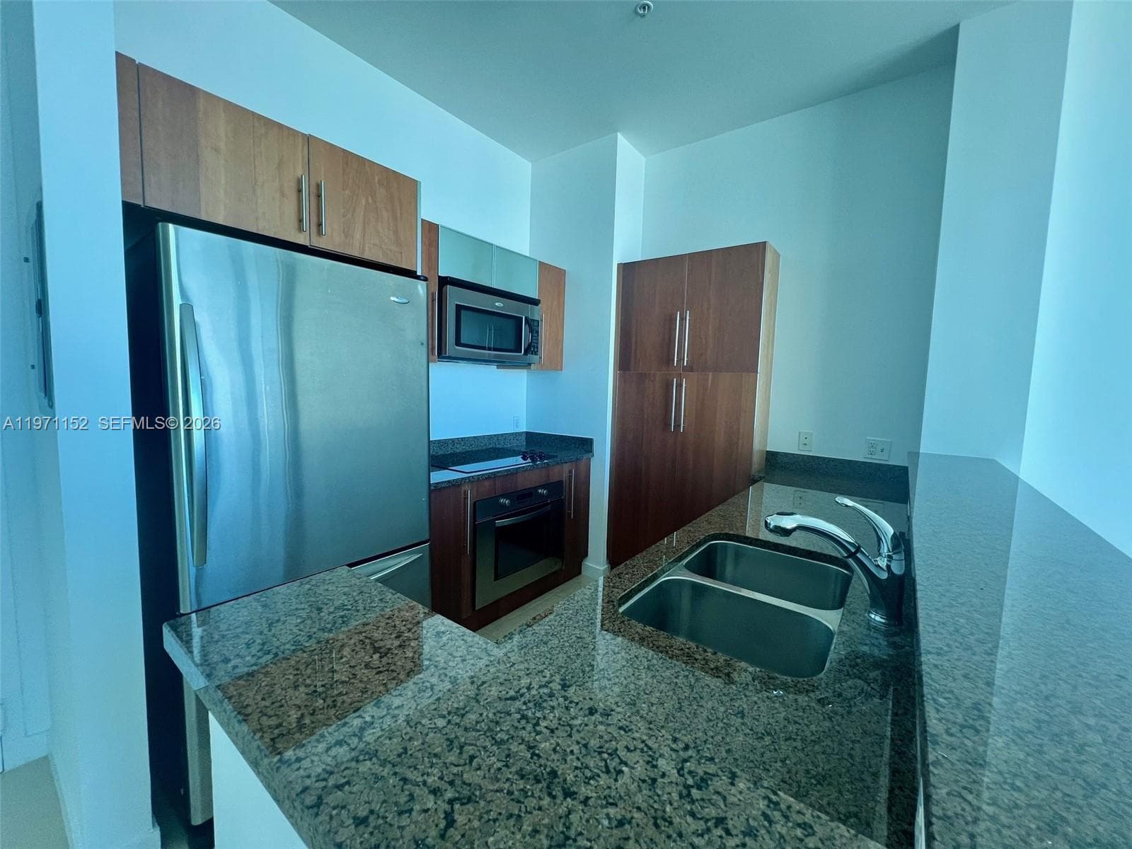 300 S Biscayne Blvd # PH-3907, Miami, FL 33131 — zdjęcie 3