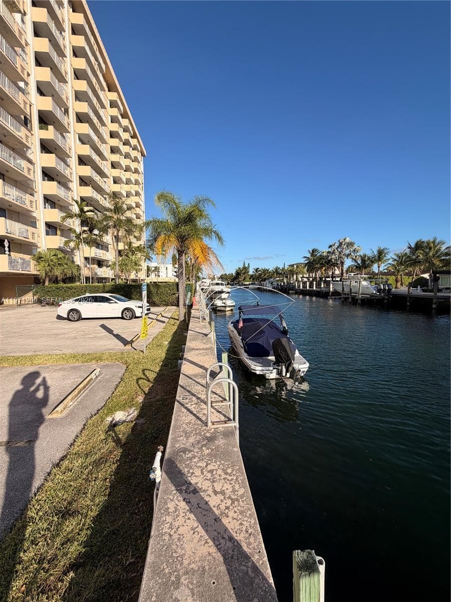 2350 NE 135th St # 503, North Miami, FL 33181