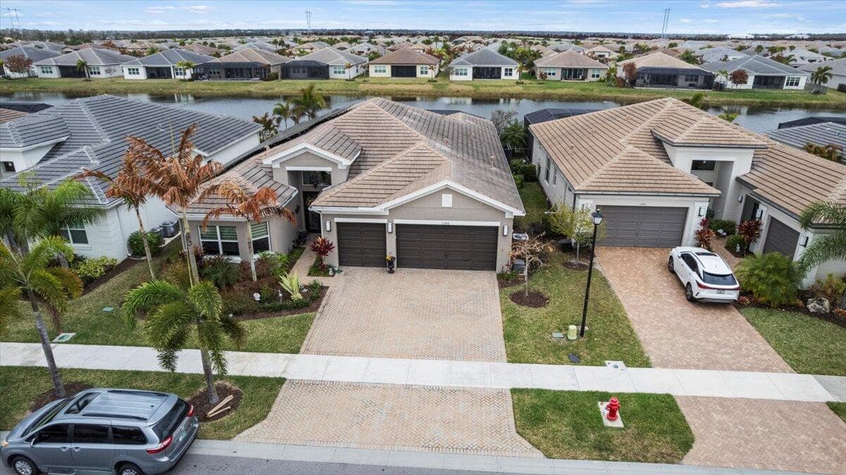 11998 SW Laguna Bay Parkway, Port St. Lucie, FL 34987 — zdjęcie 2
